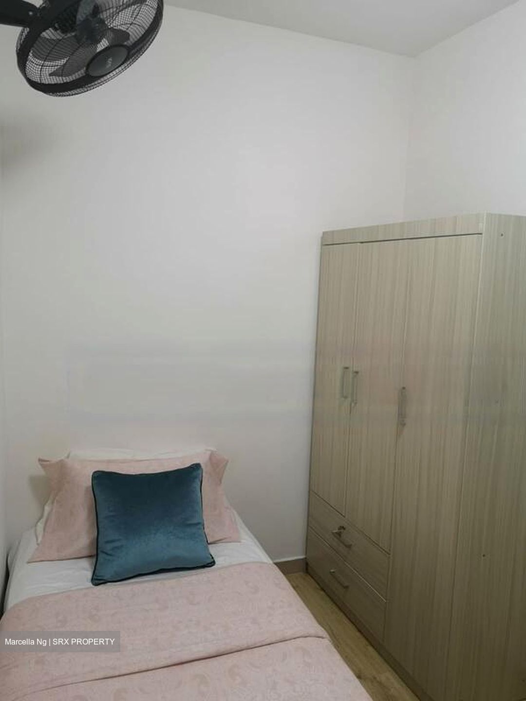 Pine Grove (D21), Condominium #483059901